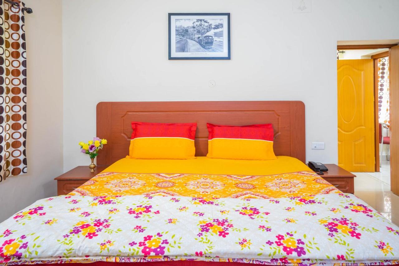 Hotel Tamilnadu - Ooty 1 Exteriör bild